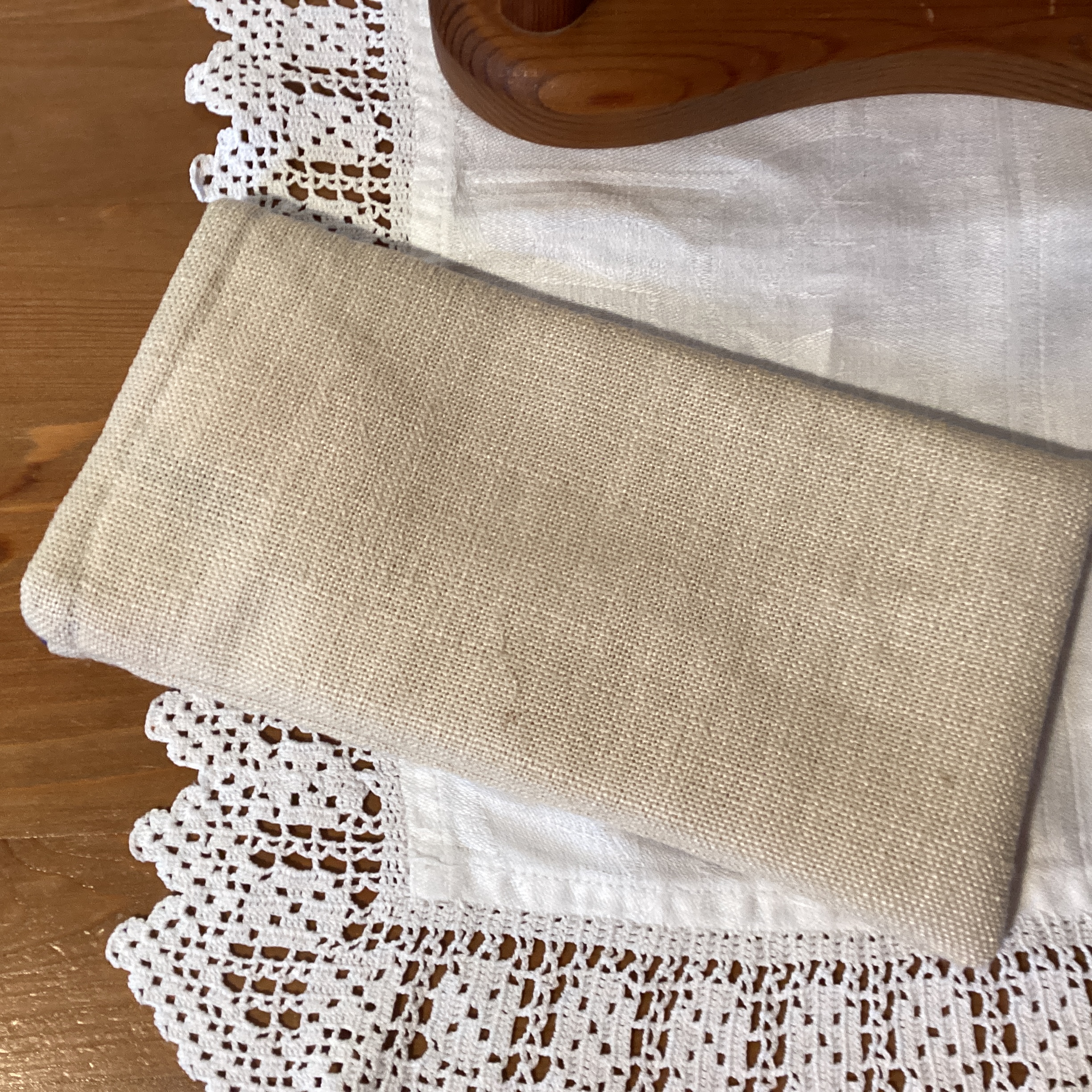 Glasses Case - cream linen with blue button