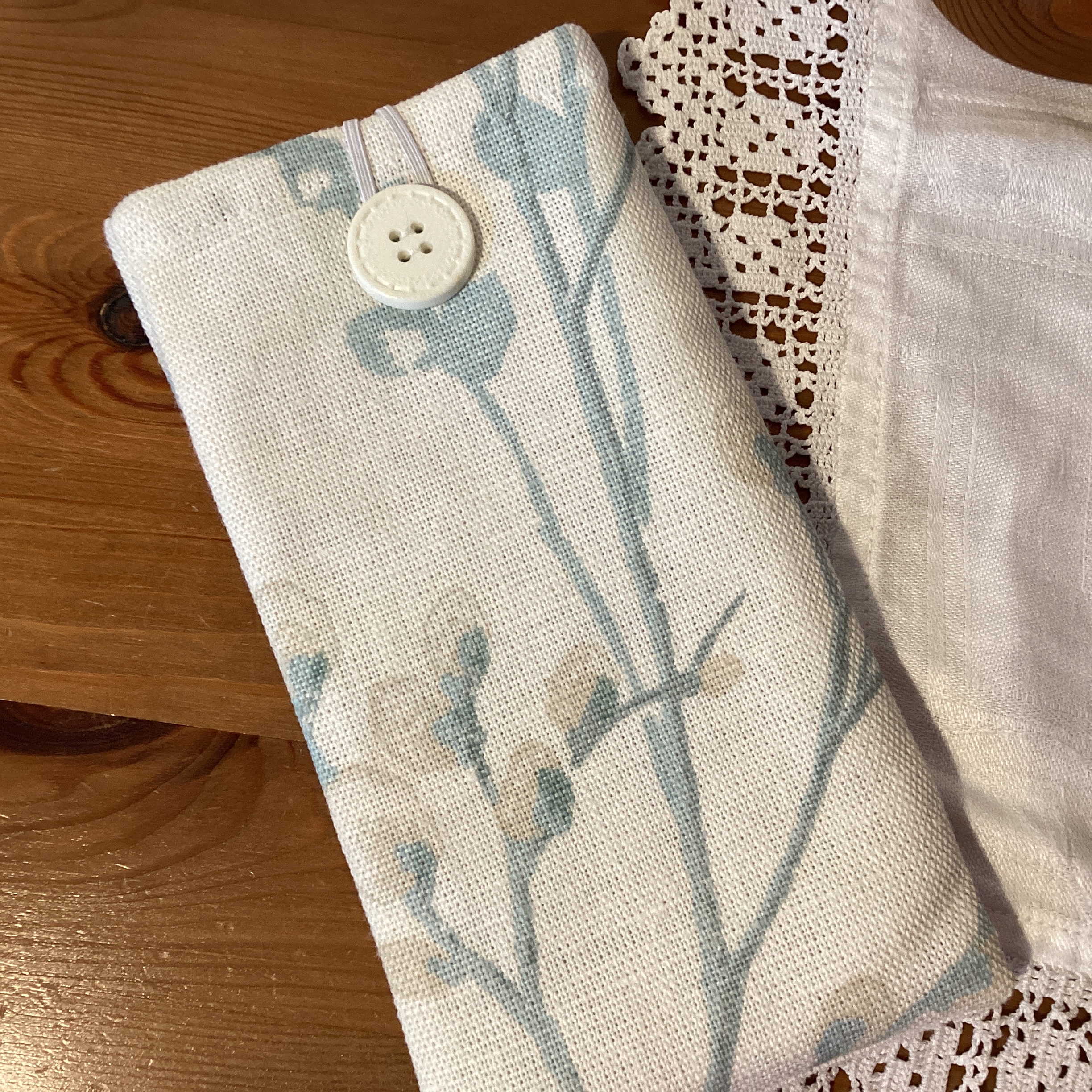 Glasses case - cream linen with pale turquoise flower stems