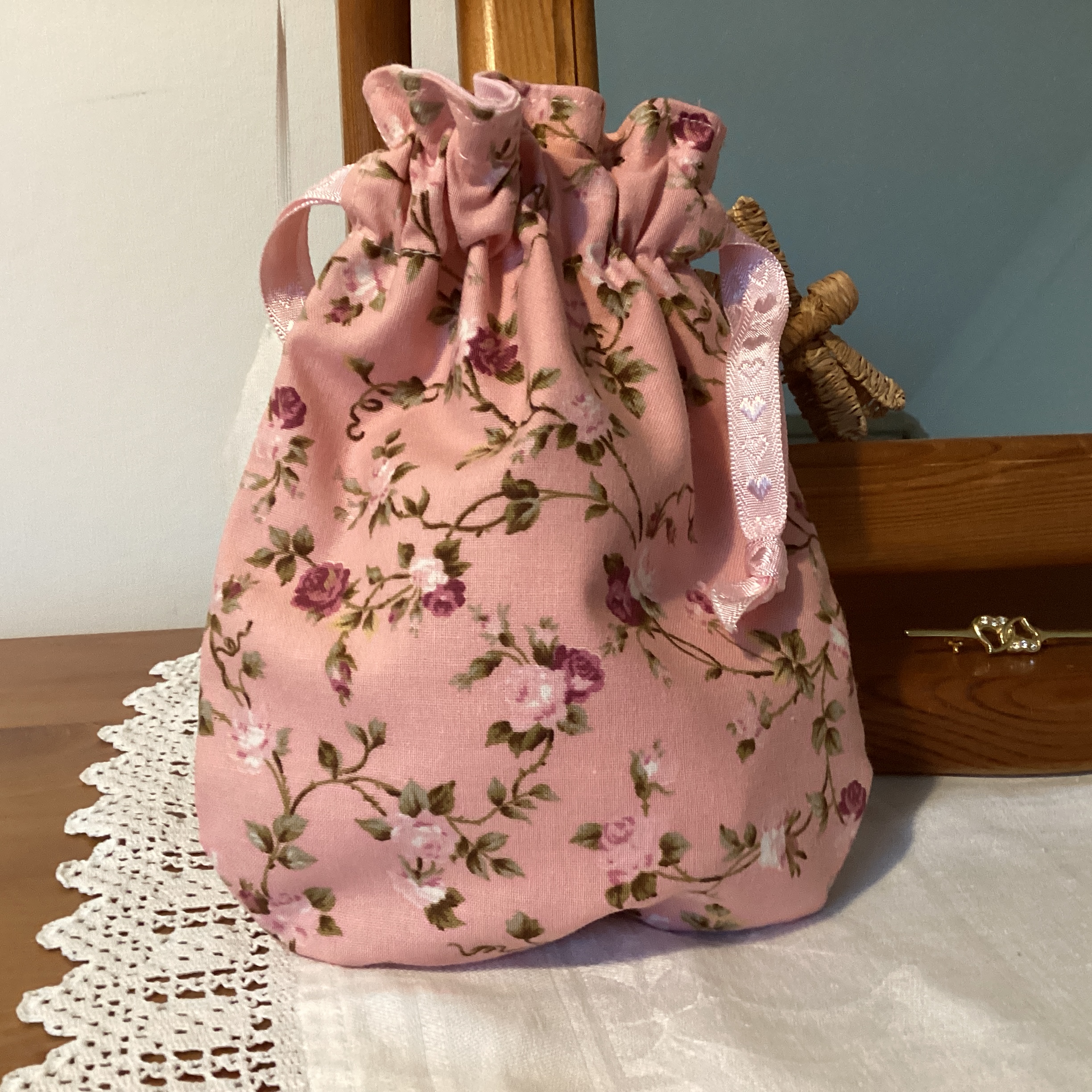 Drawstring Bag - pink ditsy flowers