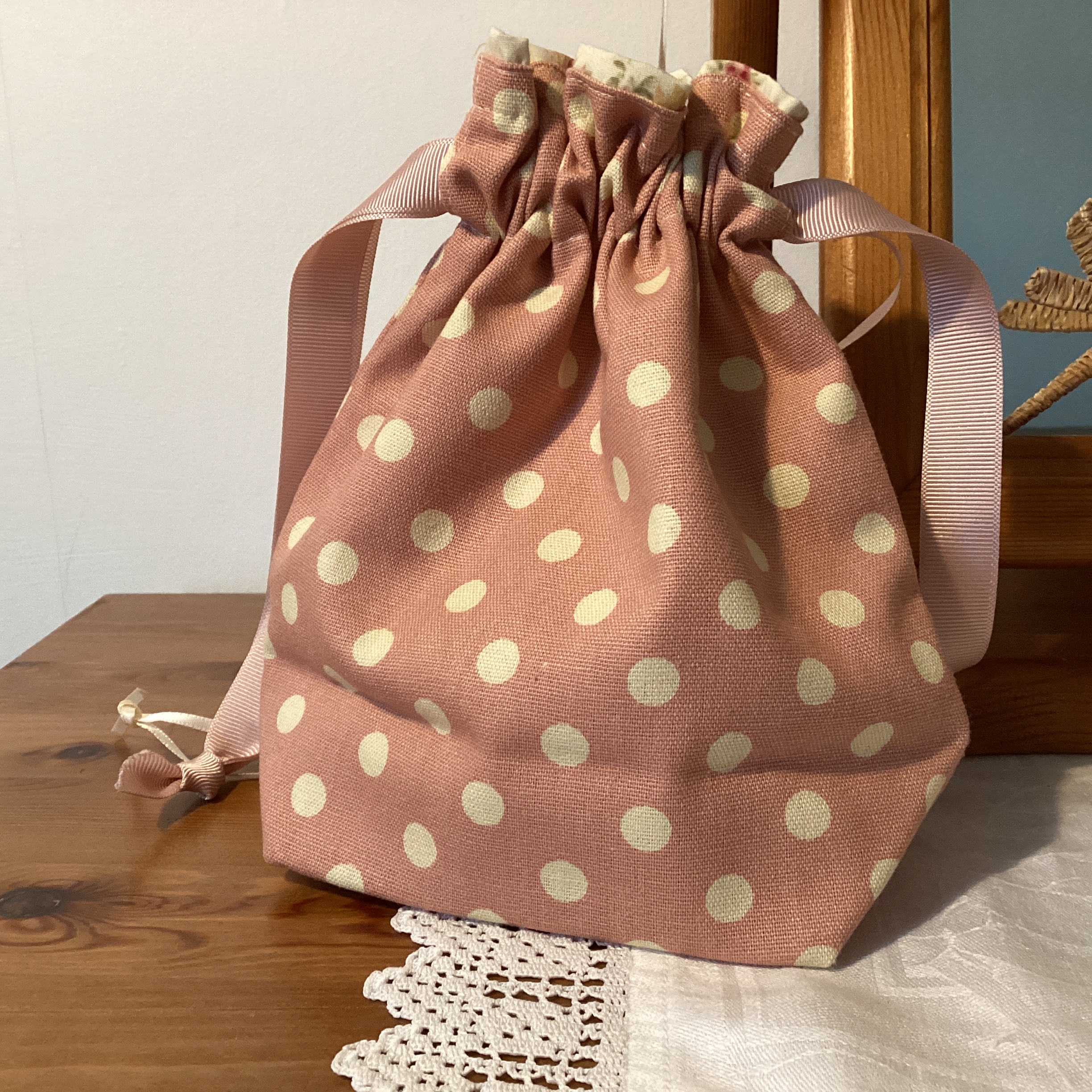 Drawstring Bag - dusky pink with white spots