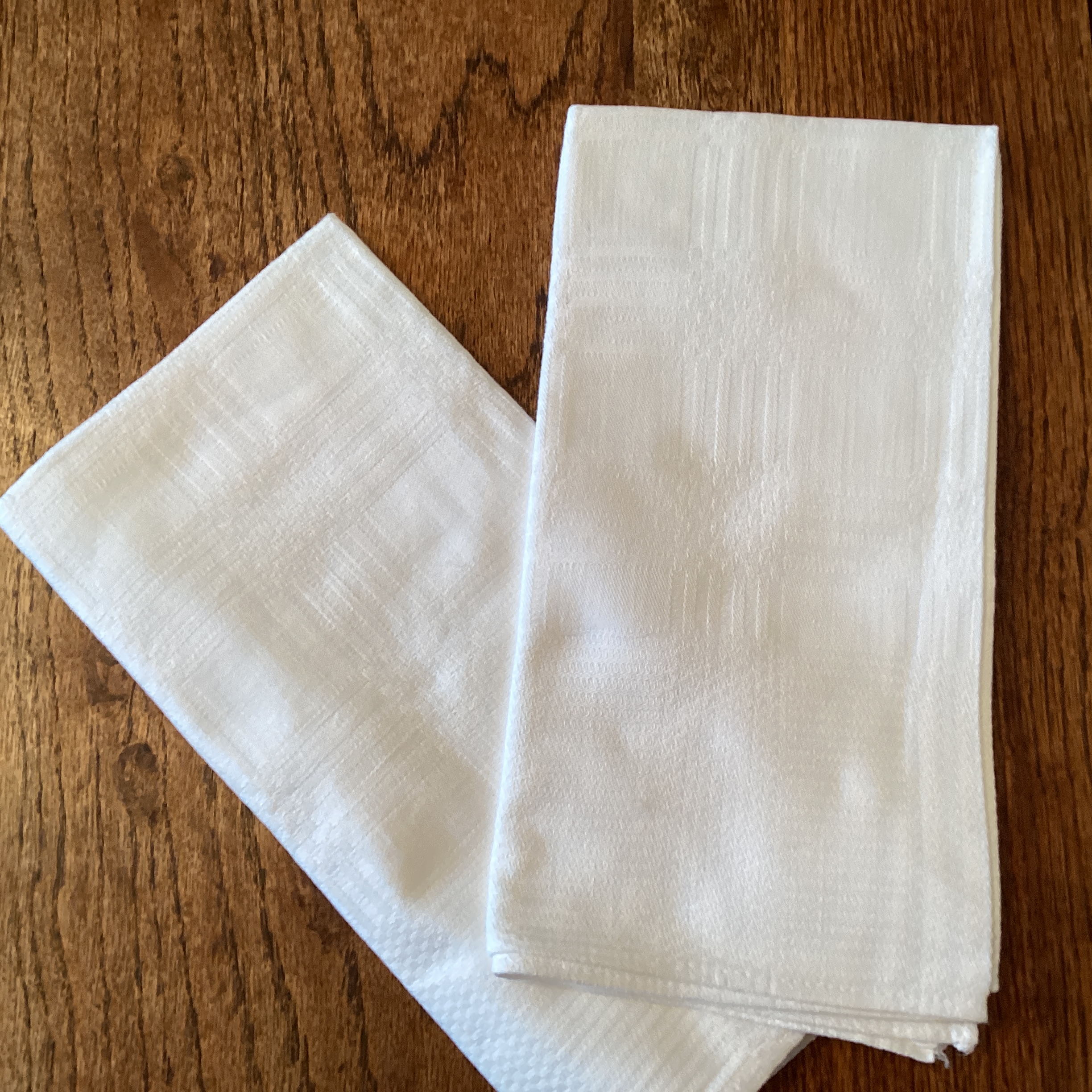 Vintage Serviettes - white