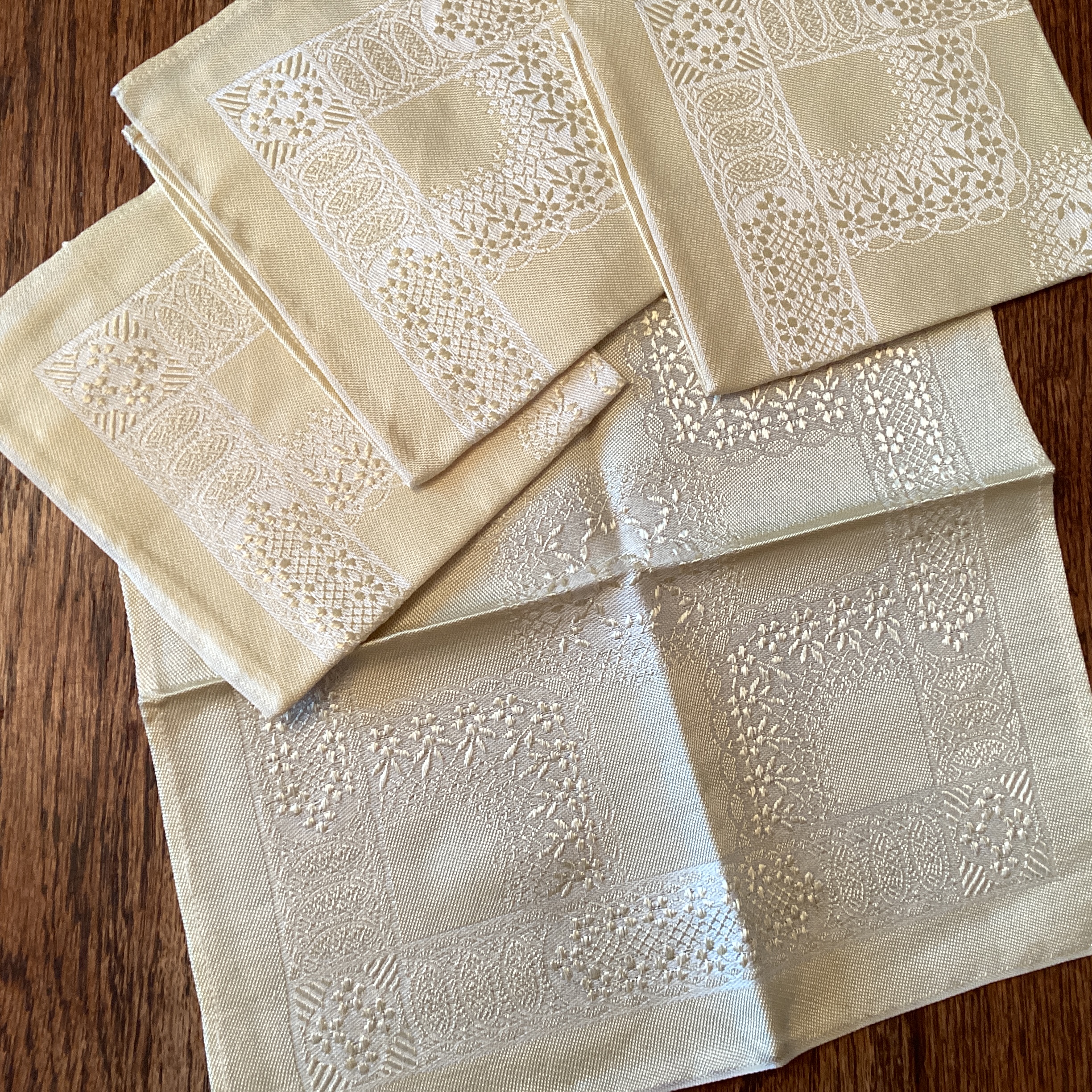 Vintage tea serviettes