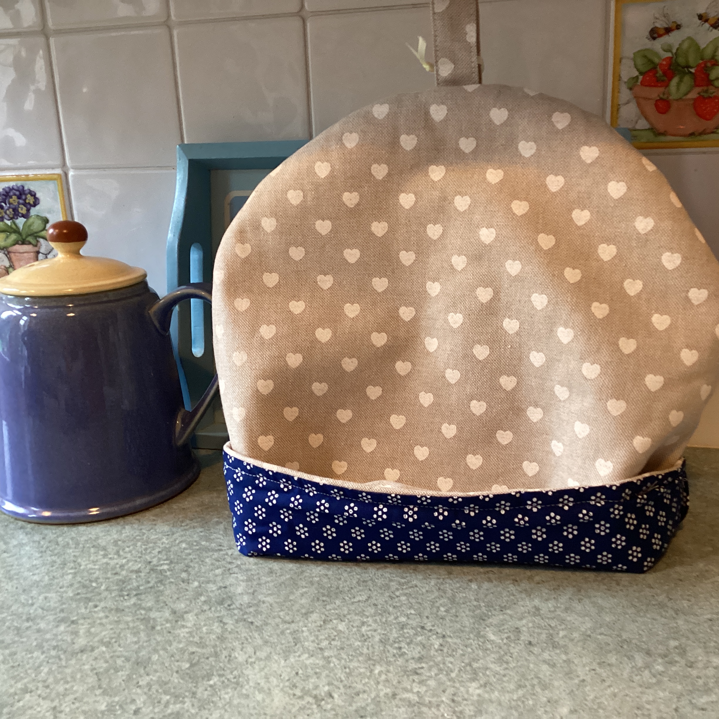 Tea Cosy - white hearts