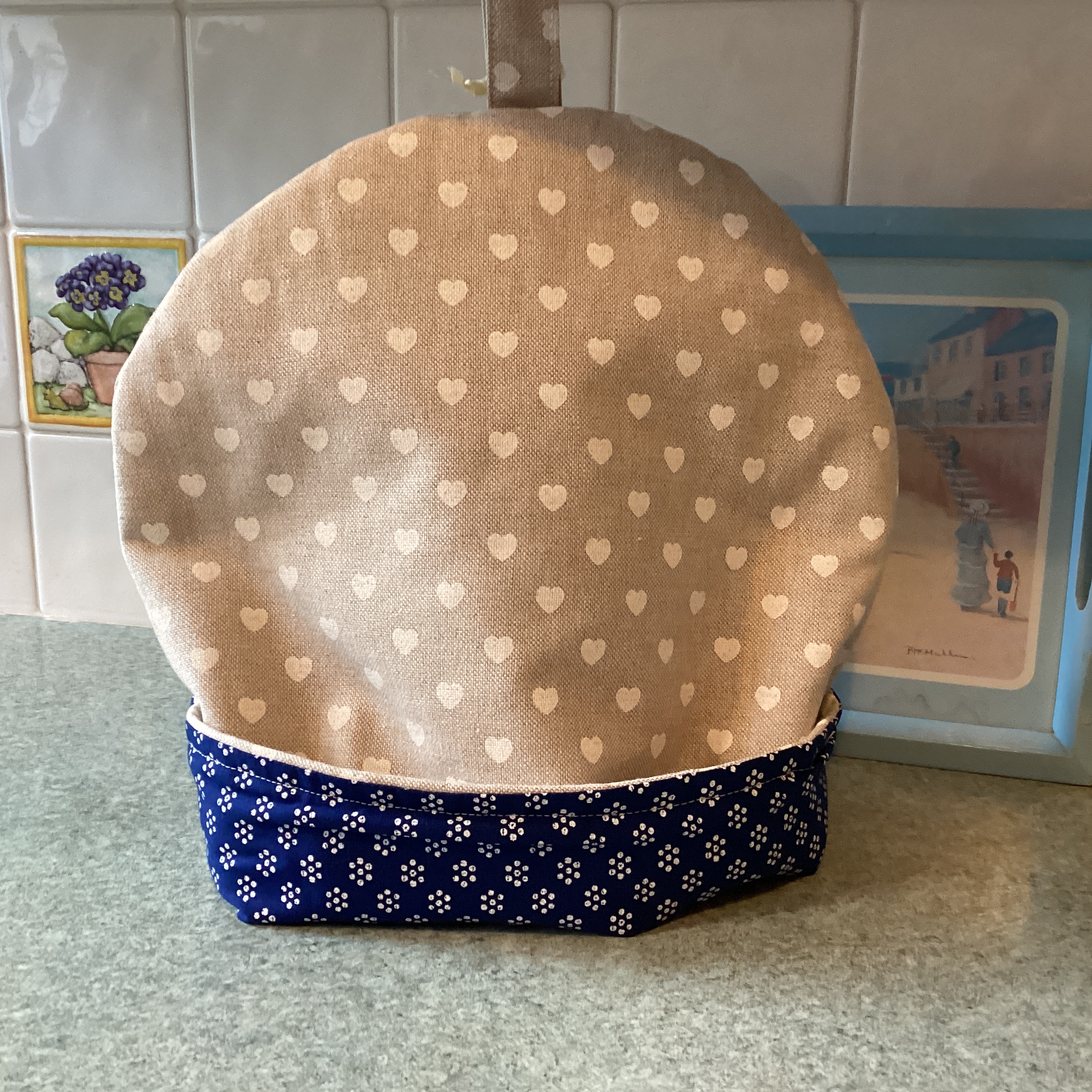 Tea Cosy - white hearts