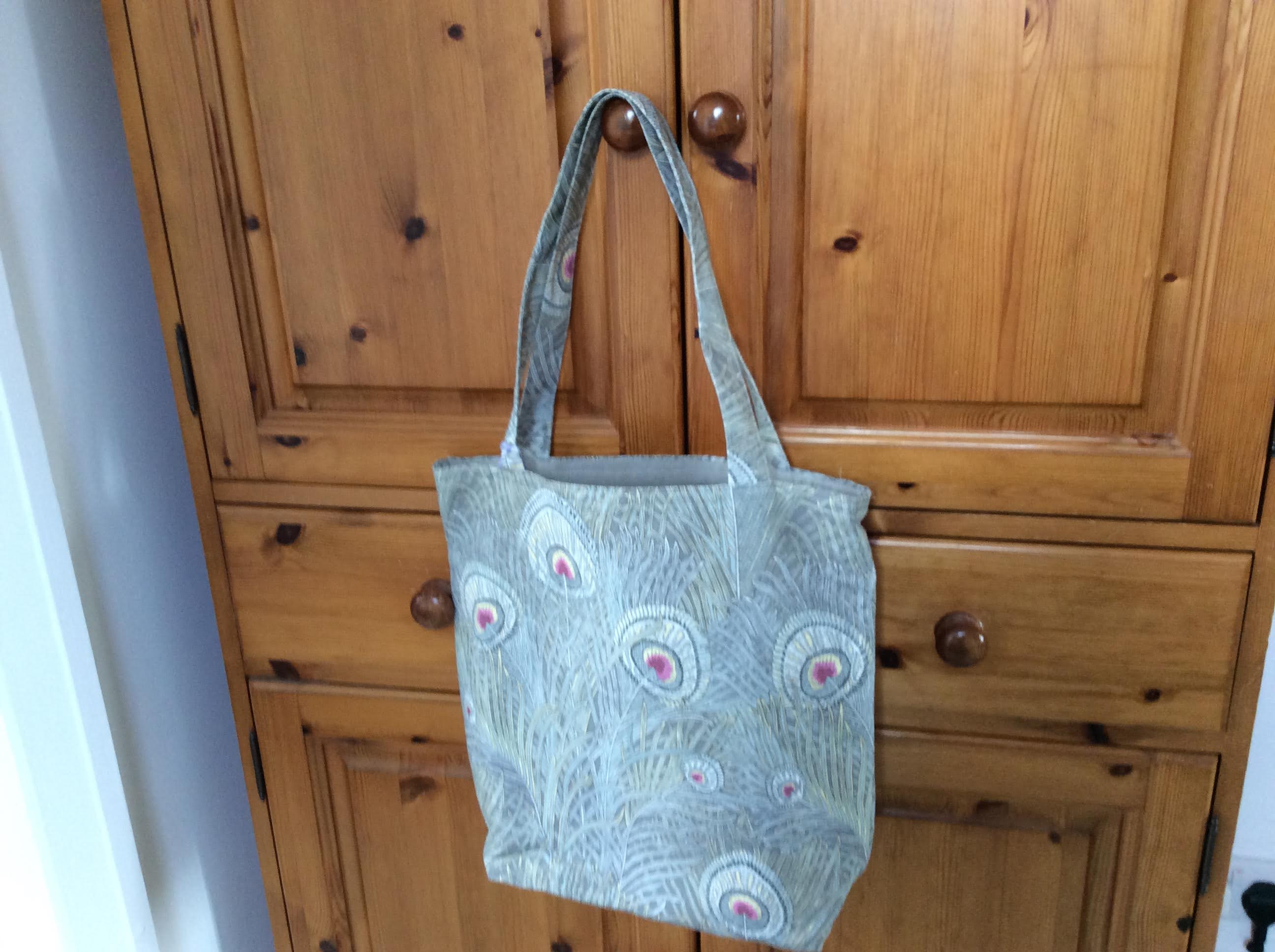 Tote Bag - feathers