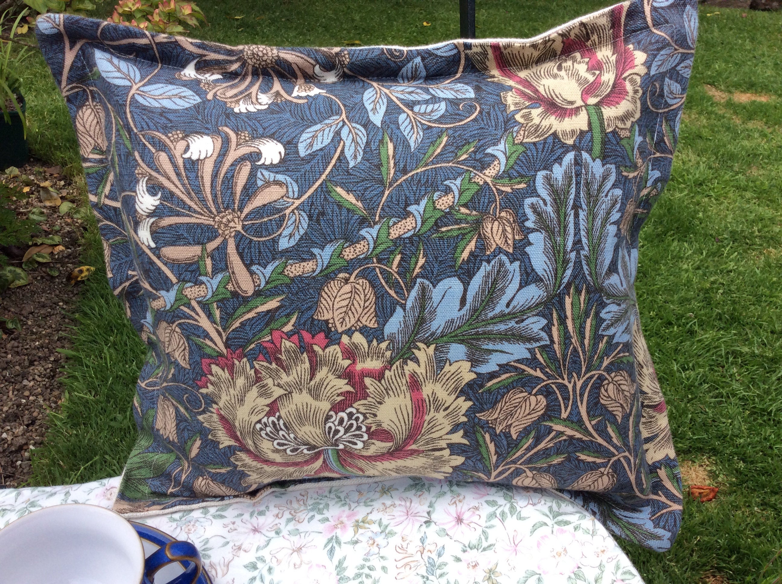 Cushion - Liberty fabric William Morris